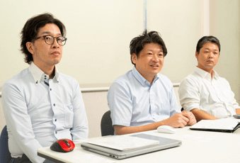 インタビューに臨む堀江氏、田中氏、奈良氏
